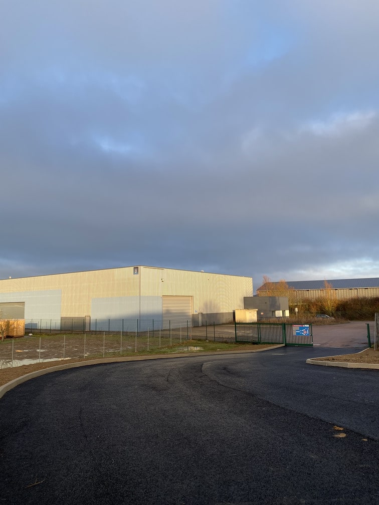 For sale – 3,361 m² industrial building in Avallon, between Dijon and Auxerre