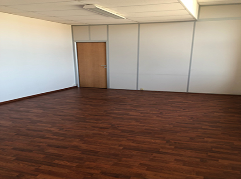 For sale – 2,200 m² of offices in Calais