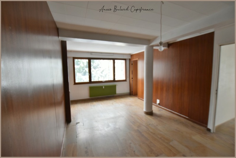 For sale – non-subdivisible offices measuring 109 m² in Montbéliard (25)