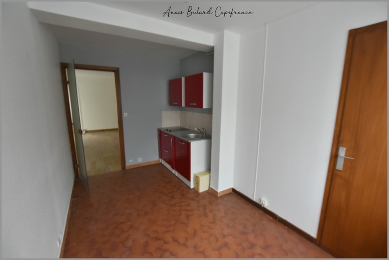 For sale – non-subdivisible offices measuring 109 m² in Montbéliard (25)