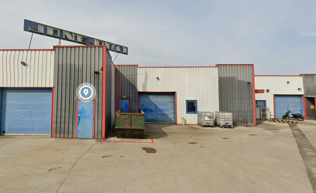 For sale – 600 m² business premises in Saint-Vit