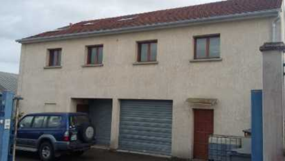 For sale – non-divisible business premises of 370 m² in Montfermeil (93)