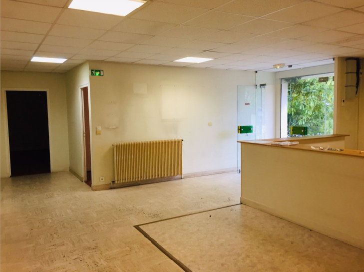 For sale or to let – offices and non-subdivisible business premises of 440 m² in Saint-Leu-la-Forêt (95)