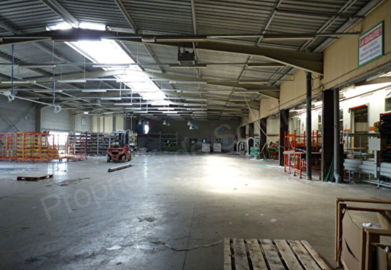 For sale or to let – divisible warehouse of 4,957 m² in Faulquemont, near Metz (57)