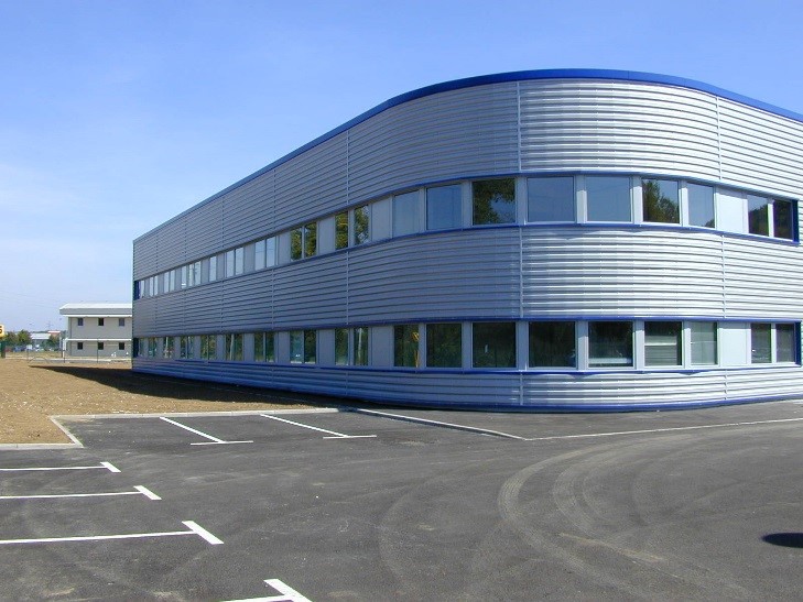 For sale or to let – 1,730 m² industrial premises near Belfort