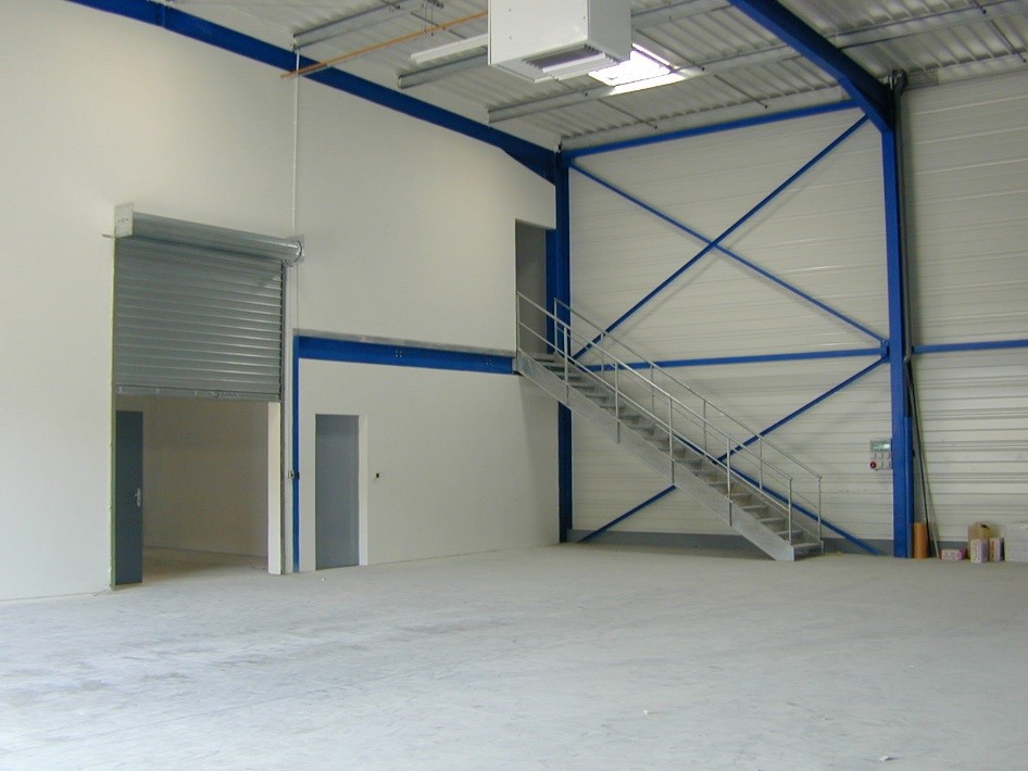 For sale or to let – 1,730 m² industrial premises near Belfort