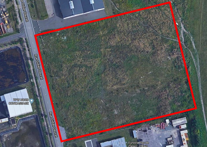 For sale – 10,827 m² plot of land in Calais