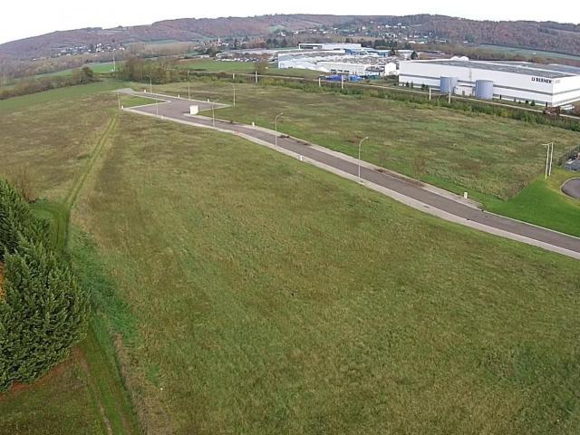 For sale – 11,677 m² industrial plot in Saint-Julien-du-Sault, Yonne (89)