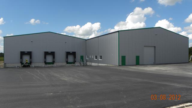 Purchase/Rental of a 4,625 m² warehouse near Besançon