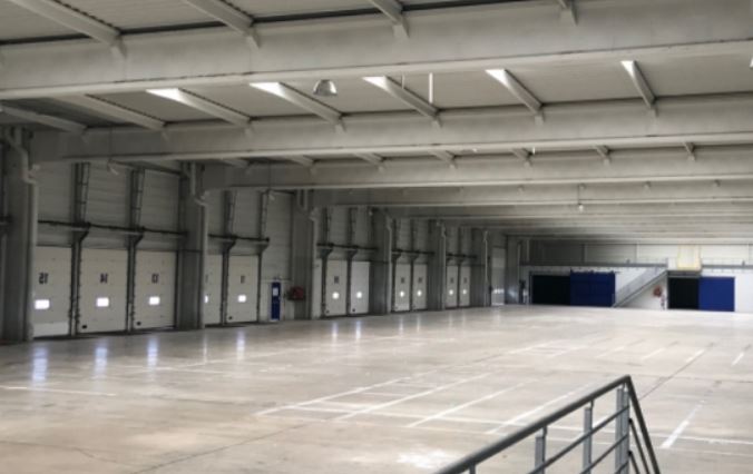 Purchase or lease of an 8,899 m² warehouse in Montbéliard, in the Doubs department