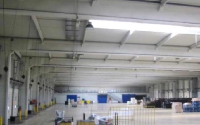 Purchase or lease of an 8,899 m² warehouse in Montbéliard, in the Doubs department