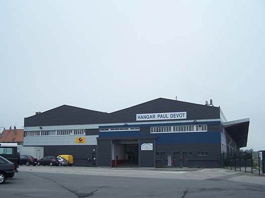 1,810 m² warehouse to let in the Calais port area (62)