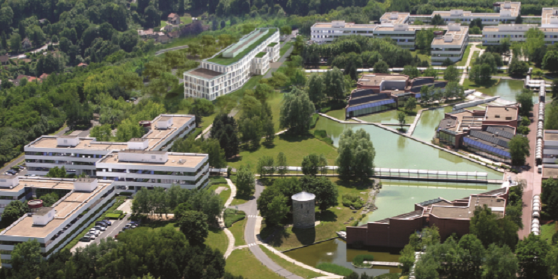 Warehouse on the Saint-Christophe Campus in Cergy