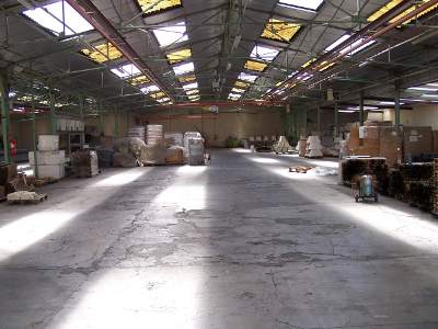 Warehouse of up to 5,600 m² for sale near Auxerre in the Yonne department