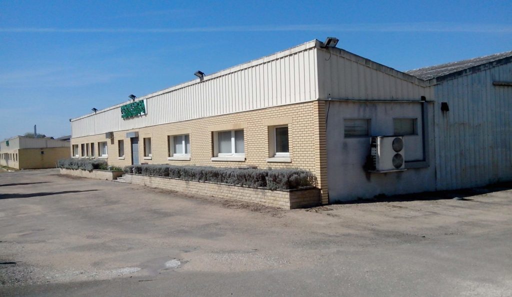 Warehouse of up to 5,600 m² for sale near Auxerre in the Yonne department