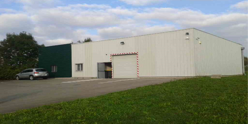 Business premises for sale in Eperlecques, between Calais and Dunkirk
