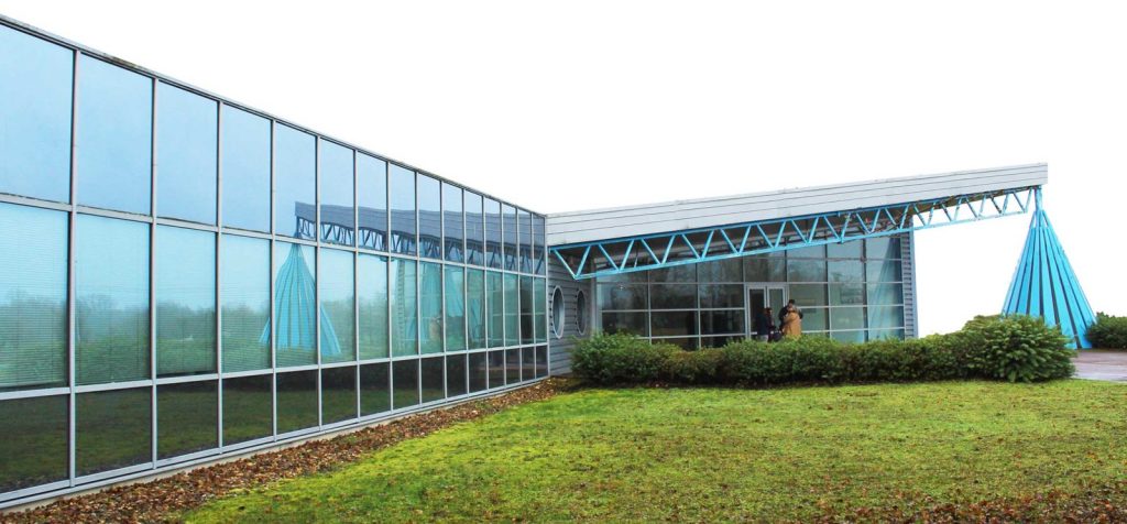 Industrial premises with a total area of 10,000 m² for sale in the Nièvre department