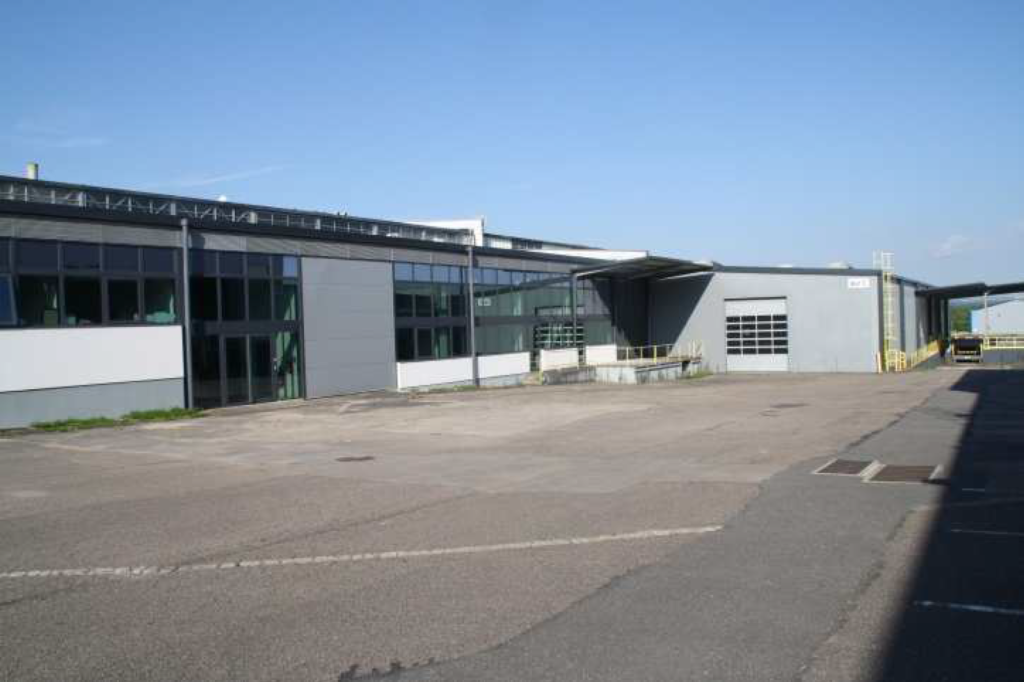 Warehouse/workshop for rent with a floor area of 4,000 m² near Auxerre