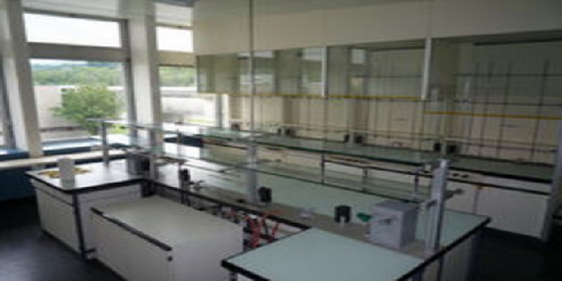 Laboratory for rent in Switzerland – 100 m² – Near Bern