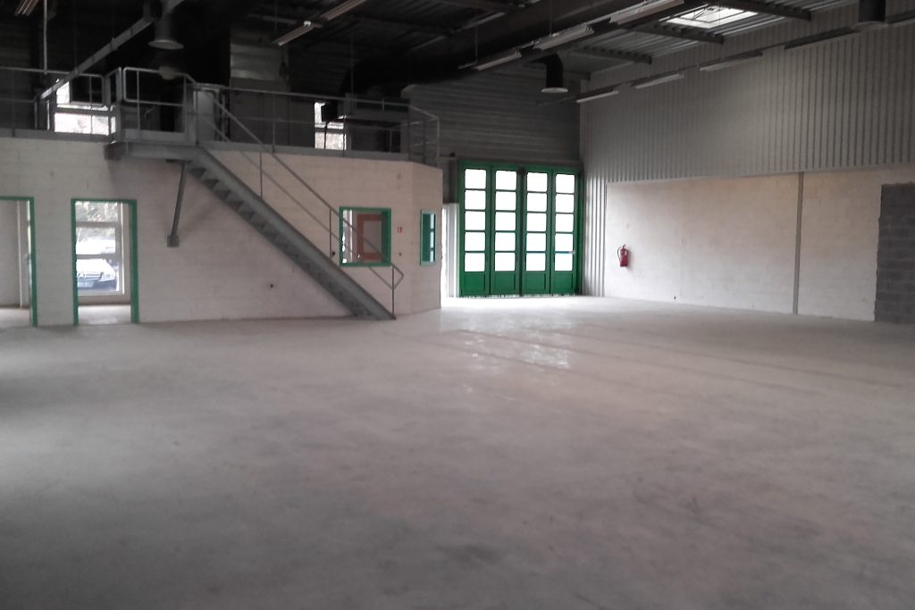 Premises for rent in Bas-Rhin – 400 m² – Near Haguenau