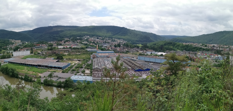 12,000 m² of industrial premises for sale – Revin (08)
