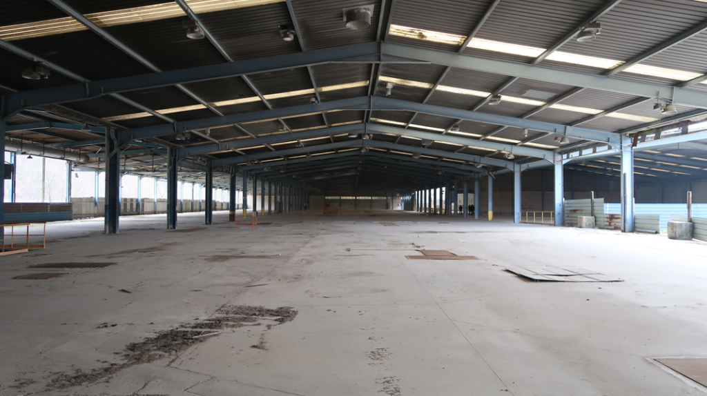 12,000 m² of industrial premises for sale – Revin (08)