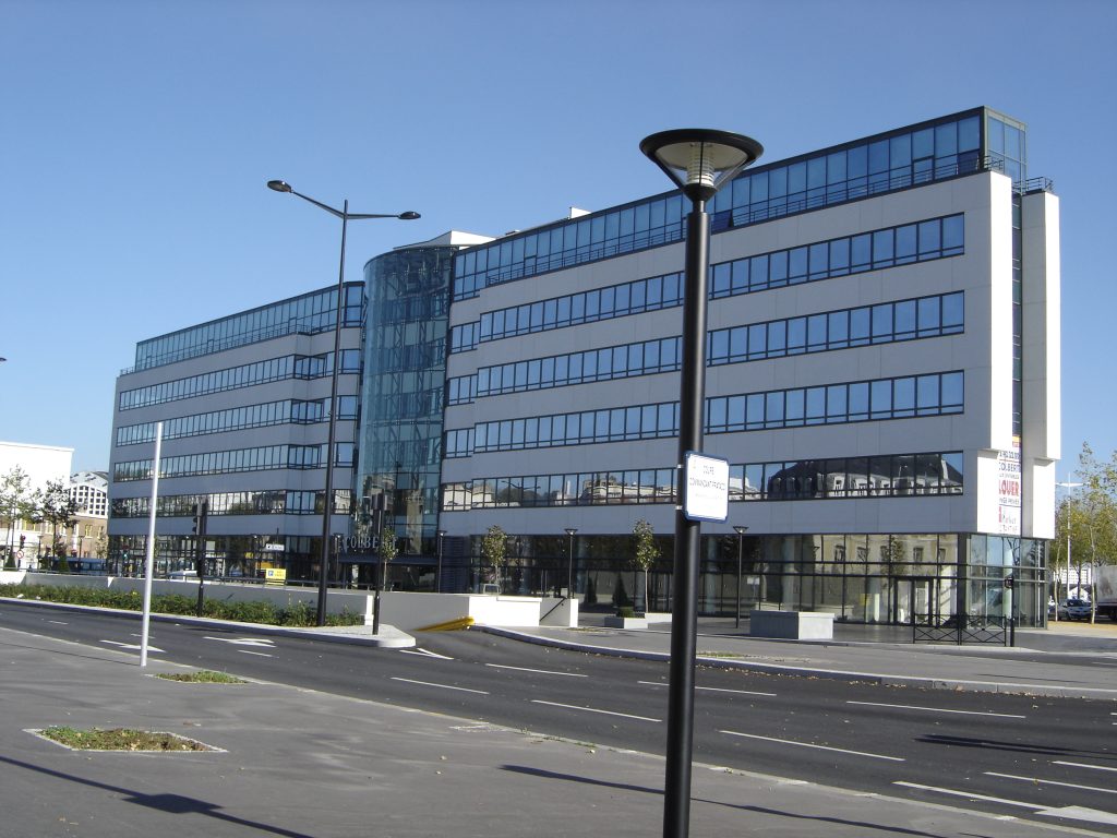 Commercial premises to let in Le Havre – La Gare business district