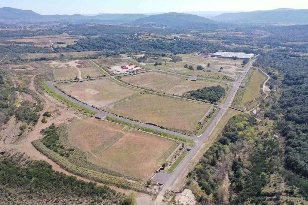 Industrial and commercial land for sale between Lodève and Montpellier / Southern France
