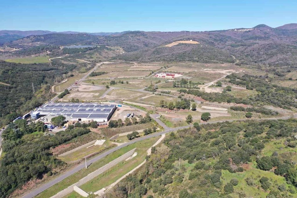 Industrial and commercial land for sale between Lodève and Montpellier / Southern France